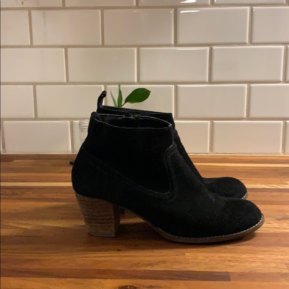 Dolce vita black suede booties, 7.5